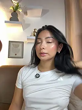 sofimuse_ Chat XXX in diretta