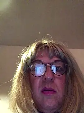 simone_xdressing Live XXX Chat
