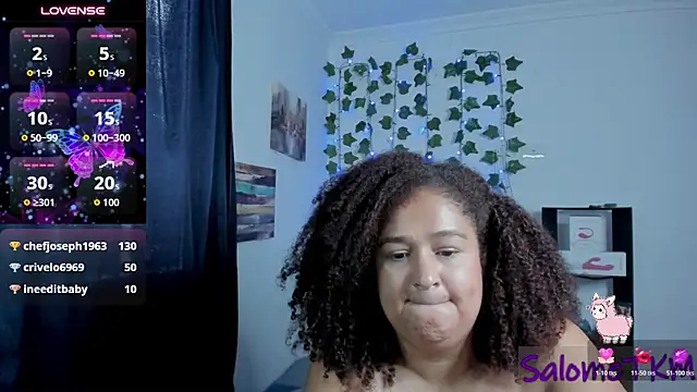 salometkm's Live XXX Chat