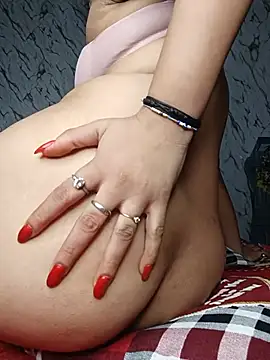 Sizzling_Shanayaa 라이브 XXX 채팅