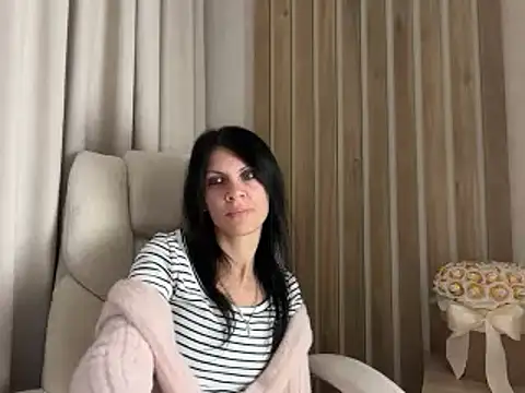 Chat XXX ao vivo de InjaAtHome