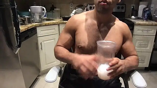 BigGuyMuscle Chat XXX live