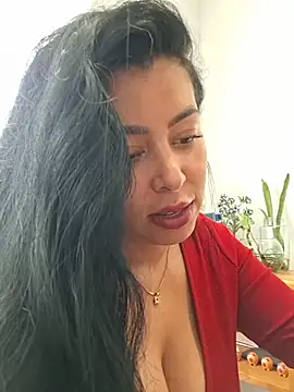 Luianna's Live XXX Chat