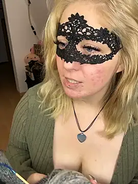 -CurvySecret- Chat XXX live