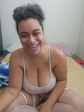Chatroom XXX en direct de cinnaminnie