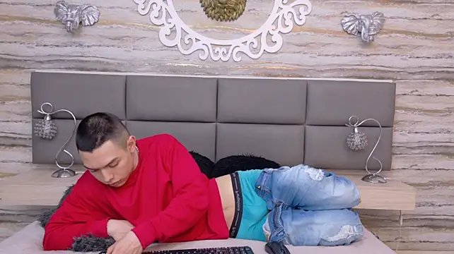 XXX chat uživo modela Turjan_Sultan
