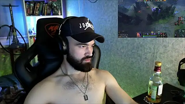 XXX chat uživo modela _Serious_Man