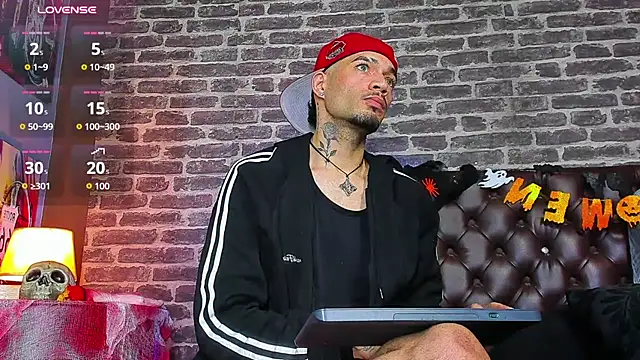 دردشة Daniel_huge22 الجنسية المباشرة
