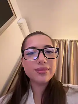WilddAngel Chat XXX live