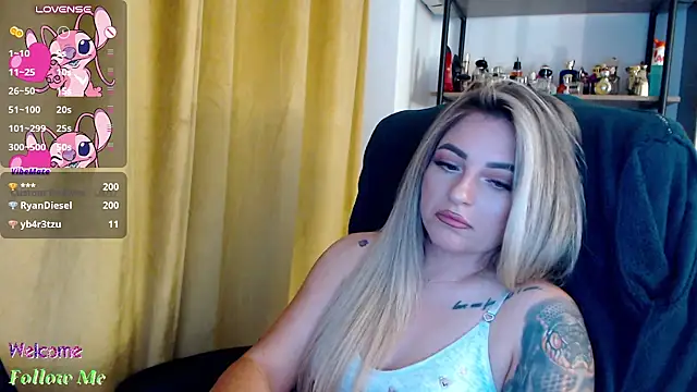Rania_Stitch Chat XXX live
