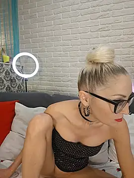 Milforja Live XXX Chat