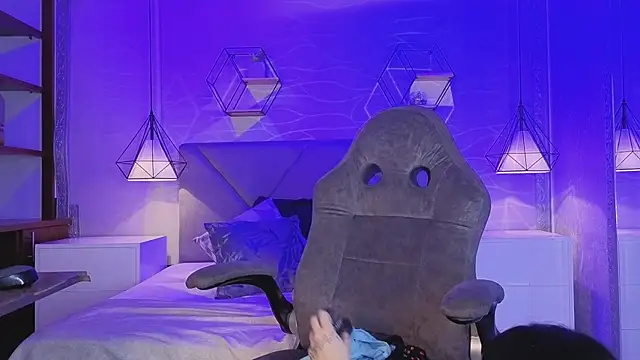 XXX chat uživo modela lhiamfitt10