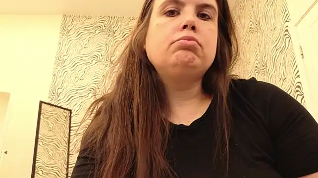 BattyMoll's Live XXX Chat
