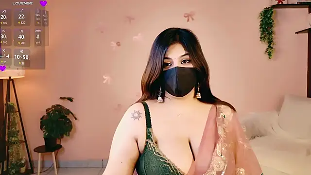 Mysterious_krishaa Webcam Show
