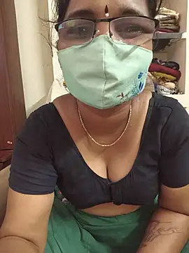 Tamilyazhini19 Live XXX Chat
