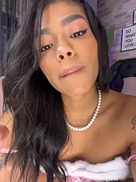 NaylaViceXXX 即時 XXX 聊天