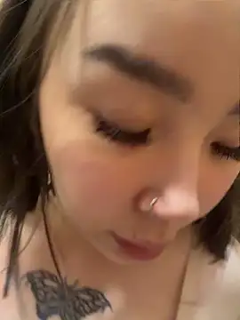 Asian_Asami live XXX chat