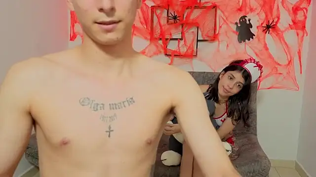MakkiAndJimmyy Live XXX-chat