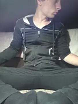 Samuel000000's Live XXX Chat