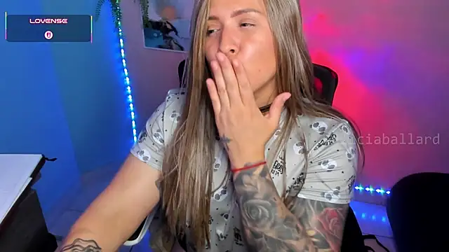 Aliciaballard_ 即時 XXX 聊天