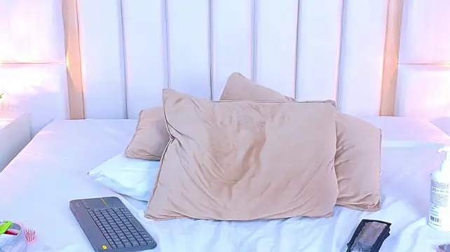 LaylaaDoll Chat XXX live