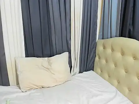 Asha_McConnell69x 即時 XXX 聊天