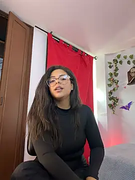 MiaCollinssx Live XXX Chat