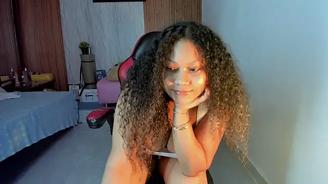 Lunastar02 Live XXX Chat