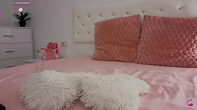 rainbowsky's Live XXX Chat