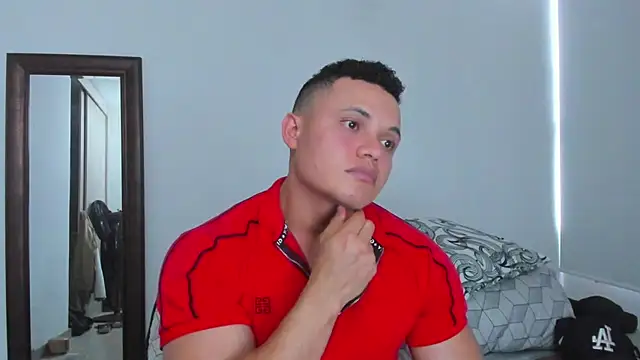 KingLevi01 Chat XXX live