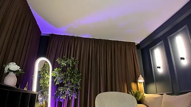 Živý XXX chat LexySinner