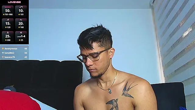 Živý XXX chat Roy-barney