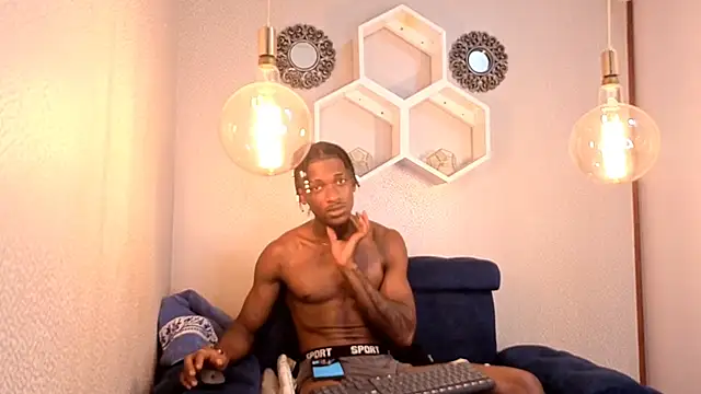 XXX chat uživo modela Charliedamn