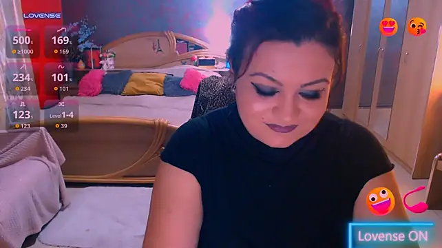 Ariellefoxy Adlı Modelin Canlı XXX Sohbeti