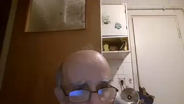 mariusica1@xh's Live XXX Chat