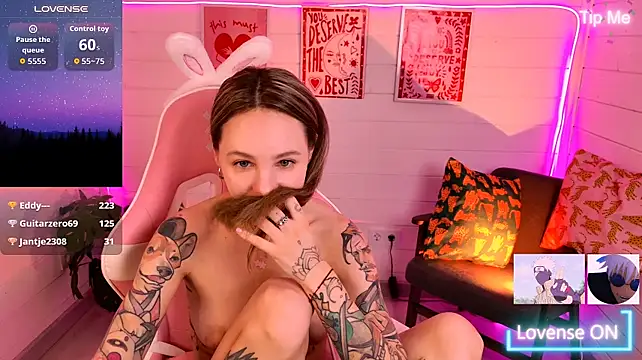 MiaGraham1 Chat XXX live