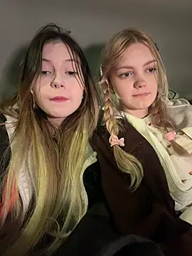 elsawhere élő XXX-chatje