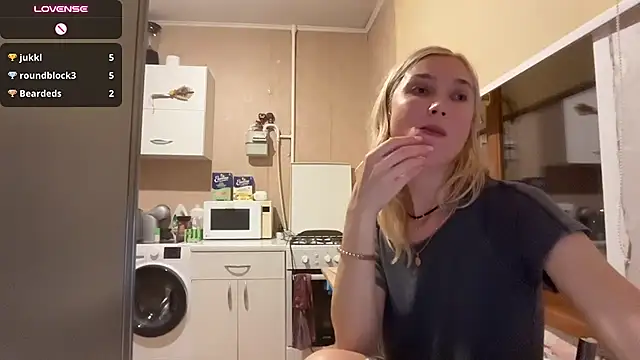 Онлайн чат XXX AngelJeni