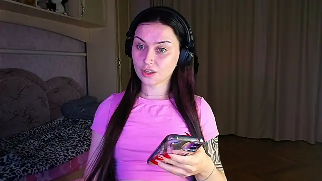 danieliis Adlı Modelin Canlı XXX Sohbeti