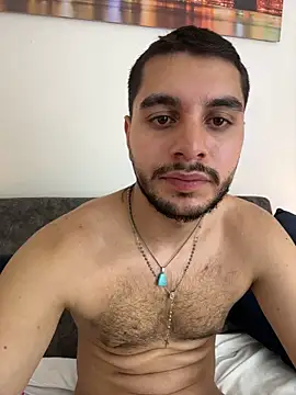 دردشة AmadeoWild الجنسية المباشرة