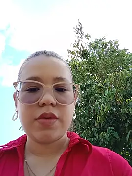 Lucyklein2022's Live XXX Chat