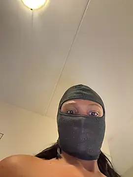 StupidNaturalPhatBooty_ Chat XXX live