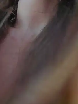 SkyelarSomer's Live XXX Chat
