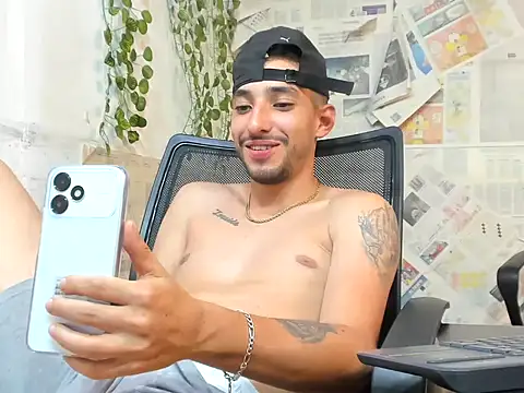 Tayler_ospina_'s Live XXX Chat