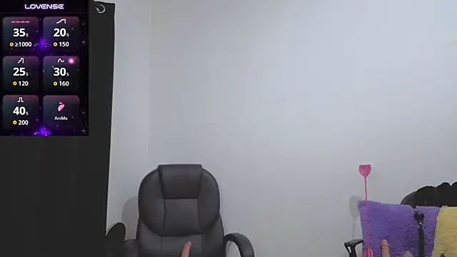 Chat +18 de Kiara-Rider ao vivo