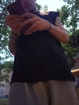 AlphaMasterXxx 라이브 XXX 채팅