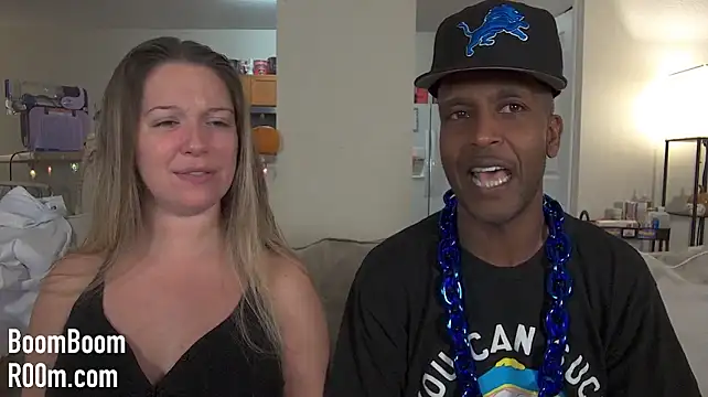 boomboomr00m's Live XXX Chat