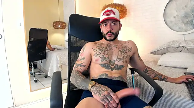 XXX chat uživo modela Lucas_Amatti