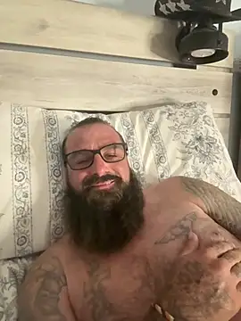 alphareign85 XXX чат на живо
