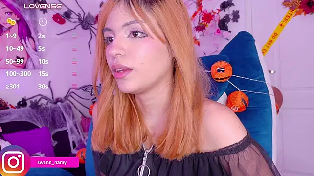 XXX chat uživo modela Swannamy